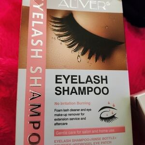LOT of 2 items Lash extension shampoo, and lash fan lot